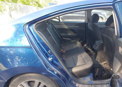 2017 Hyundai Elantra Value Edition из США, поврежденный, VIN 5NPD84LF6HH153563